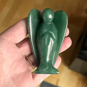Gr�n aventurin engel 7,5 cm i ekstra fin kvalitet � one of a kind krystalengel