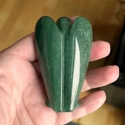 Gr�n aventurin engel 7,5 cm i ekstra fin kvalitet � one of a kind krystalengel