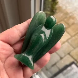 Gr�n aventurin engel 7,5 cm i ekstra fin kvalitet � one of a kind krystalengel