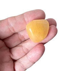 Gul aventurin lommesten, M�l imellem  2,5 - 3 cm