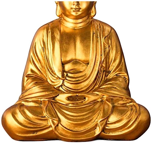 Detaljer af guldfarvet siddende Buddha-figur i polyresin med krydsede ben, h�nder i sk�det og fine folder i dragten.