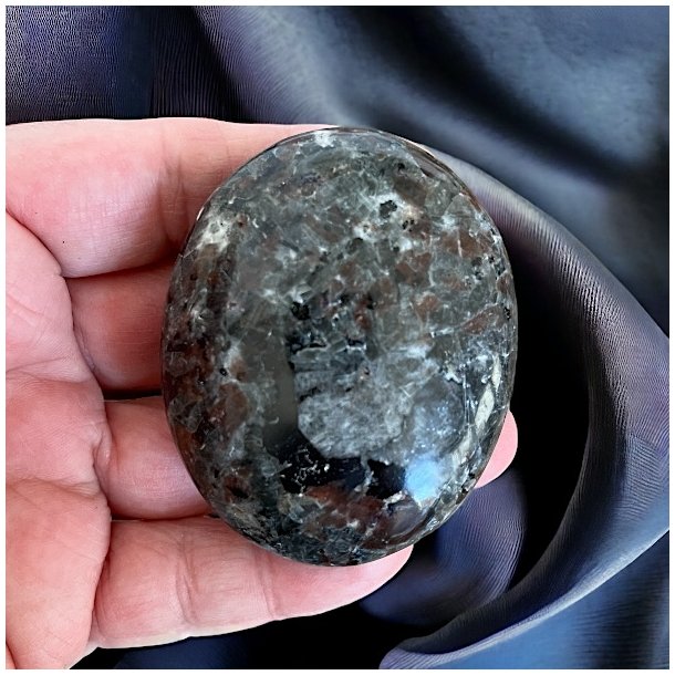 Yooperlite hndsten UNIKA | fluorescerende | Ml 6 x 5 cm