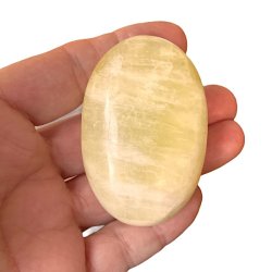 Lemon Calcit H�ndsten � 6,2 x 4,1 x 2,1 cm i Smuk Gulgr�n Nuance