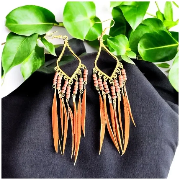 Smukke hndlavede spirituelle boheme reringe med gte fjer og perler, ml 10 cm