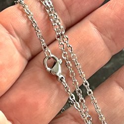 Halsk�der i s�lvmetal med karabinhage, Nikkelfri, M�l 48 cm