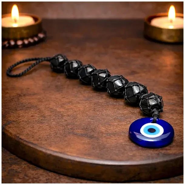 Hanger med tyrkisk �je og Shungit � rensende energi og st�rk spirituel beskyttelse