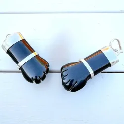 Hndlavet Higa vedhng i sort Turmalin 3,2 x 1,7 cm  beskyttende smykke