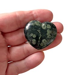 Smukke Hjerter i Kambaba Jaspis  Strlende Harmoni 35 mm