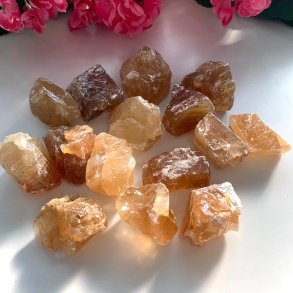 Honning calcit r stykker