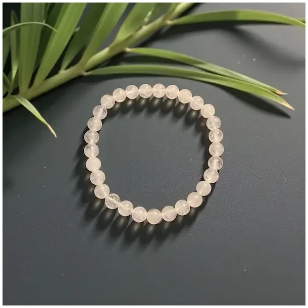 Hvid Jade Armb�nd 6 mm � Elastisk Krystalarmb�nd til H�ndled 16�17,5 cm