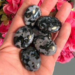 Gabbro | lommesten | flade | M�l 3 - 3,5 cm