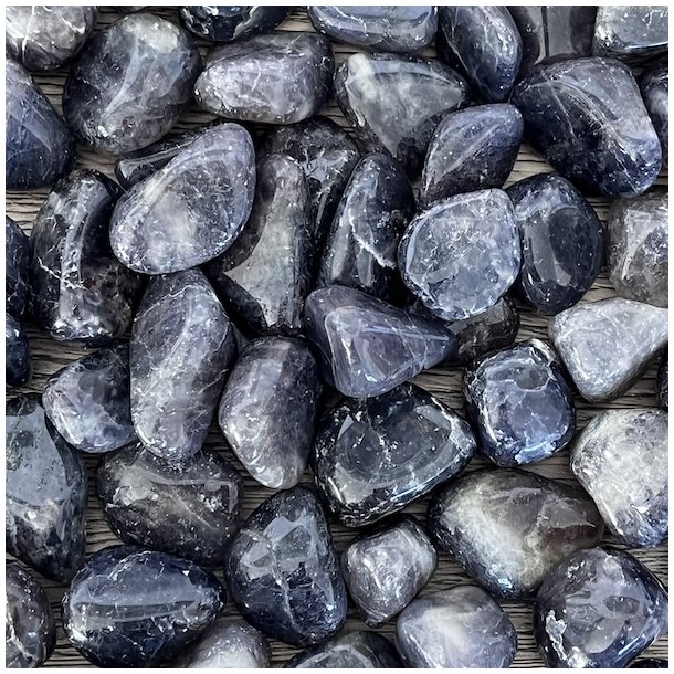 Lommesten | iolit | vandsafir | M�l  2,5 - 3 cm