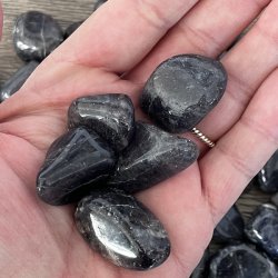 Lommesten | iolit | vandsafir | M�l  2,5 - 3 cm