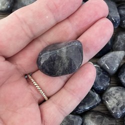 Lommesten | iolit | vandsafir | M�l  2,5 - 3 cm