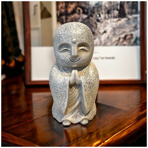 Naturskn Jizo figur 15 cm