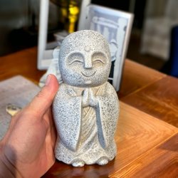 Naturskn Jizo figur 15 cm