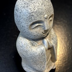 Naturskn Jizo figur 15 cm