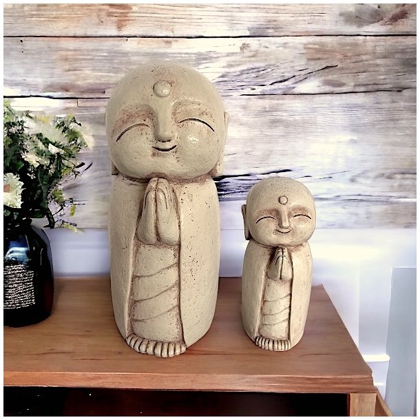 Naturskn Jizo figur 21 cm