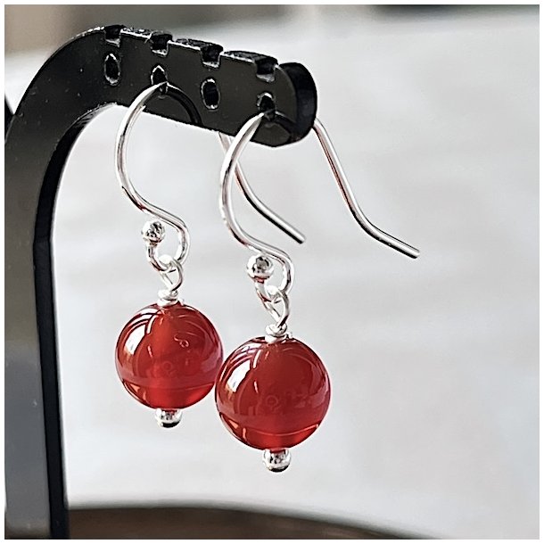 Karneol �reringe i sterling s�lv | l�ngde 2,5 cm