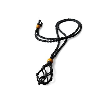 Sort knyttet snre med net til sten og krystaller, Ml 80 x 3 cm