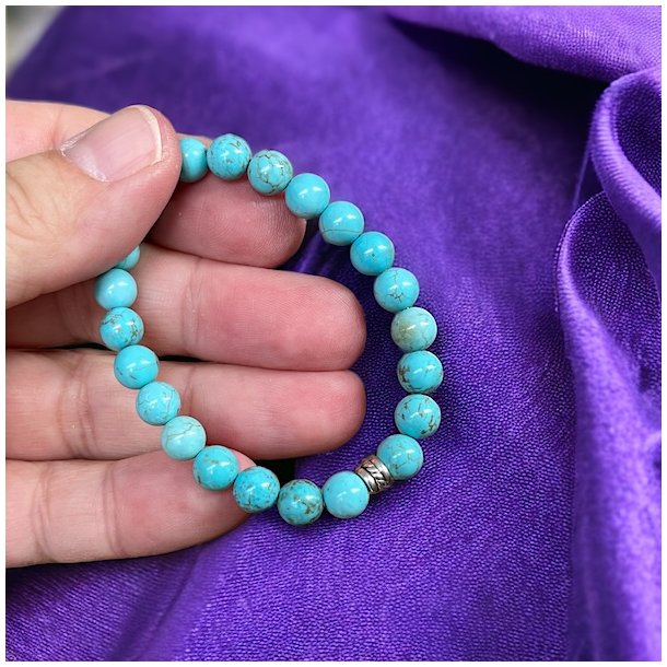 Krystal armbnd | bl Howlit | Brn | 6 mm perler | Ml 14 - 15 cm