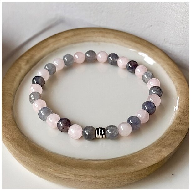 Krystal armb�nd for styrke og balance | 6 mm stenperler | M�l 15,5 - 16,5 cm