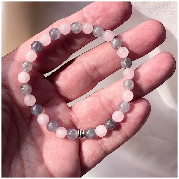 Krystal armb�nd for styrke og balance | 6 mm stenperler | M�l 15,5 - 16,5 cm