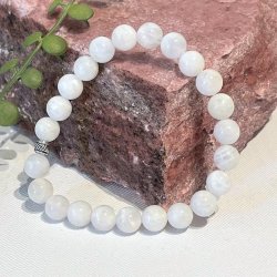 Krystal armb�nd | Regnbue m�nesten | 10 mm. stenperler | M�l 16 - 19 cm