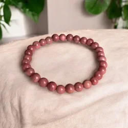 Rhodonit krystalarmb�nd 16�18 cm i fin kvalitet � hjertehealing, selvk�rlighed og ro