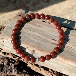 Krystal armbnd i rd jaspis m. 6 mm perler | Ml 16 - 17 cm