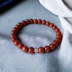 Krystal armbnd i rd jaspis m. 6 mm perler | Ml 16 - 17 cm