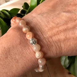 Hndlavet Krystalarmbnd i Solsten 18-20 cm med Forslvet Charm &amp; Energi