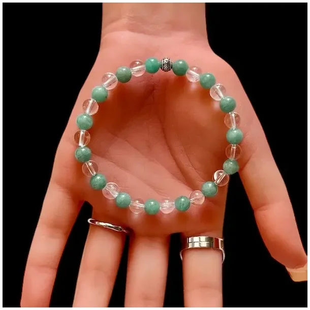 Eksklusivt krystalarmb�nd med Amazonit og Bjergkrystal � 7 mm perler, ro og feminin styrke