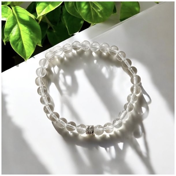 Bjergkrystal armbnd 6 mm  hndlavet smykke med charm (16,518 cm)