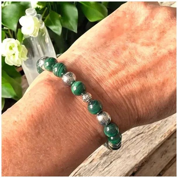 Unisex armbnd med malakit og terahertz perler  strk beskyttelse og energi 17-20 cm