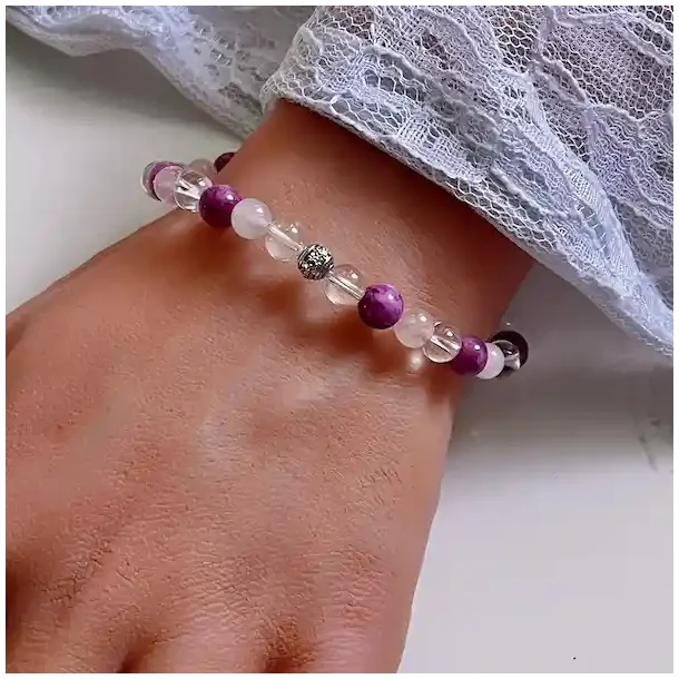 Krystal armb�nd mod stress og angst med smuk charm | 6-7 mm stenperler | m�l imellem 17 - 19 cm