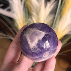 Bndametyst kugler 4,65,6 cm  smukke poleret kugler med unikke mnstre