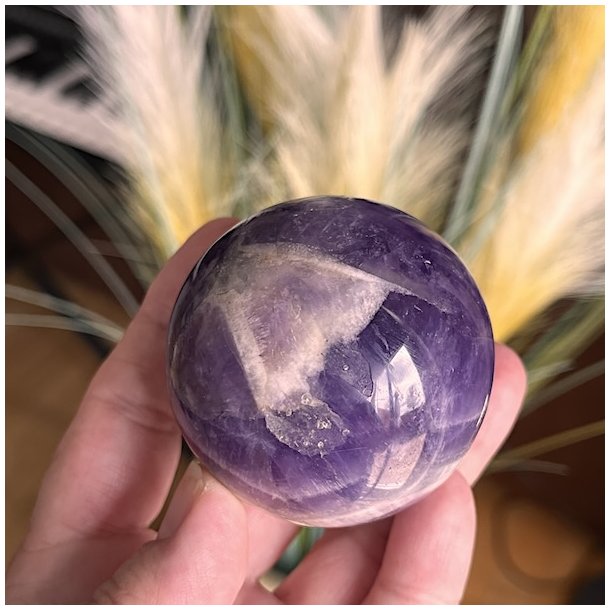 Bndametyst kugler 4,65,6 cm  smukke poleret kugler med unikke mnstre