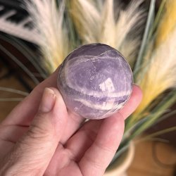 Bndametyst kugler 4,65,6 cm  smukke poleret kugler med unikke mnstre