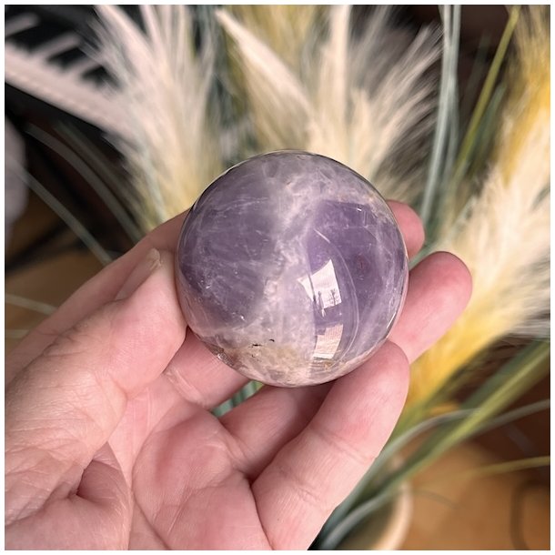 Bndametyst kugler 4,65,6 cm  smukke poleret kugler med unikke mnstre