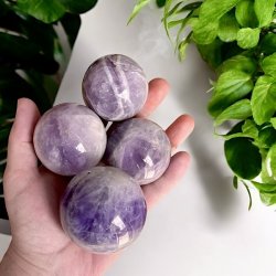 Bndametyst kugler 4,65,6 cm  smukke poleret kugler med unikke mnstre