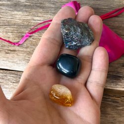 Glde og Beskyttelse  Krystalst til Energi og Balance (2,5-3 cm)