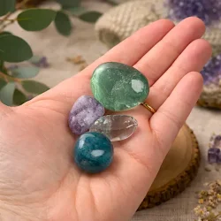 Krystals�t mental klarhed � lodolit, fluorit, apatit og lepidolit