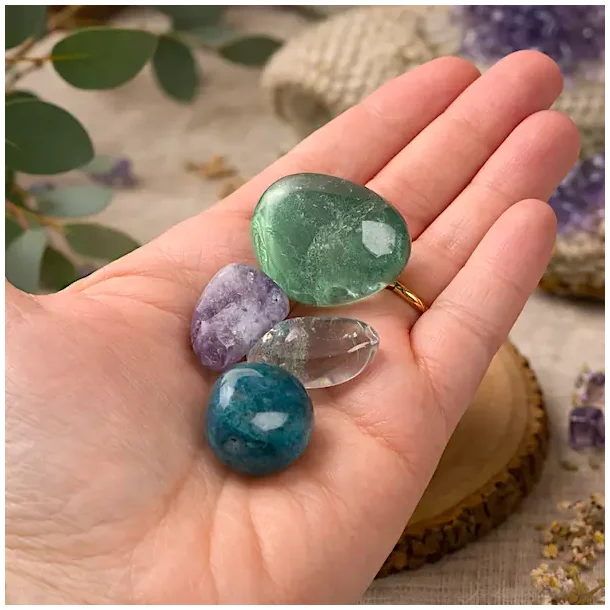 Krystals�t mental klarhed � lodolit, fluorit, apatit og lepidolit