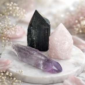 Eksklusivt Stort Krystals�t med Ametyst, Rosenkvarts og Sort Turmalinspids