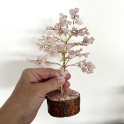 Krystaltr� i Rosenkvarts p� base af neemtr� | M�l ca. 18 -19 cm udsl�et