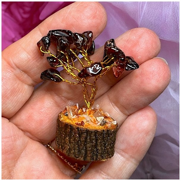 Sm unikke krystaltrer  Hndlavet dekoration med gte sten | Perfekt gave &#10024;