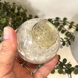 Orgonit kugle m. selenit og flower of life | M�l 6 cm 