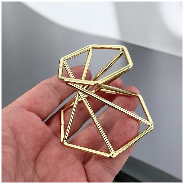 Kuglestandere i guldfarvet metal, Ml 5,5 x 4,2 cm