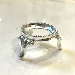 Kuglestander i metal - slvfarvet